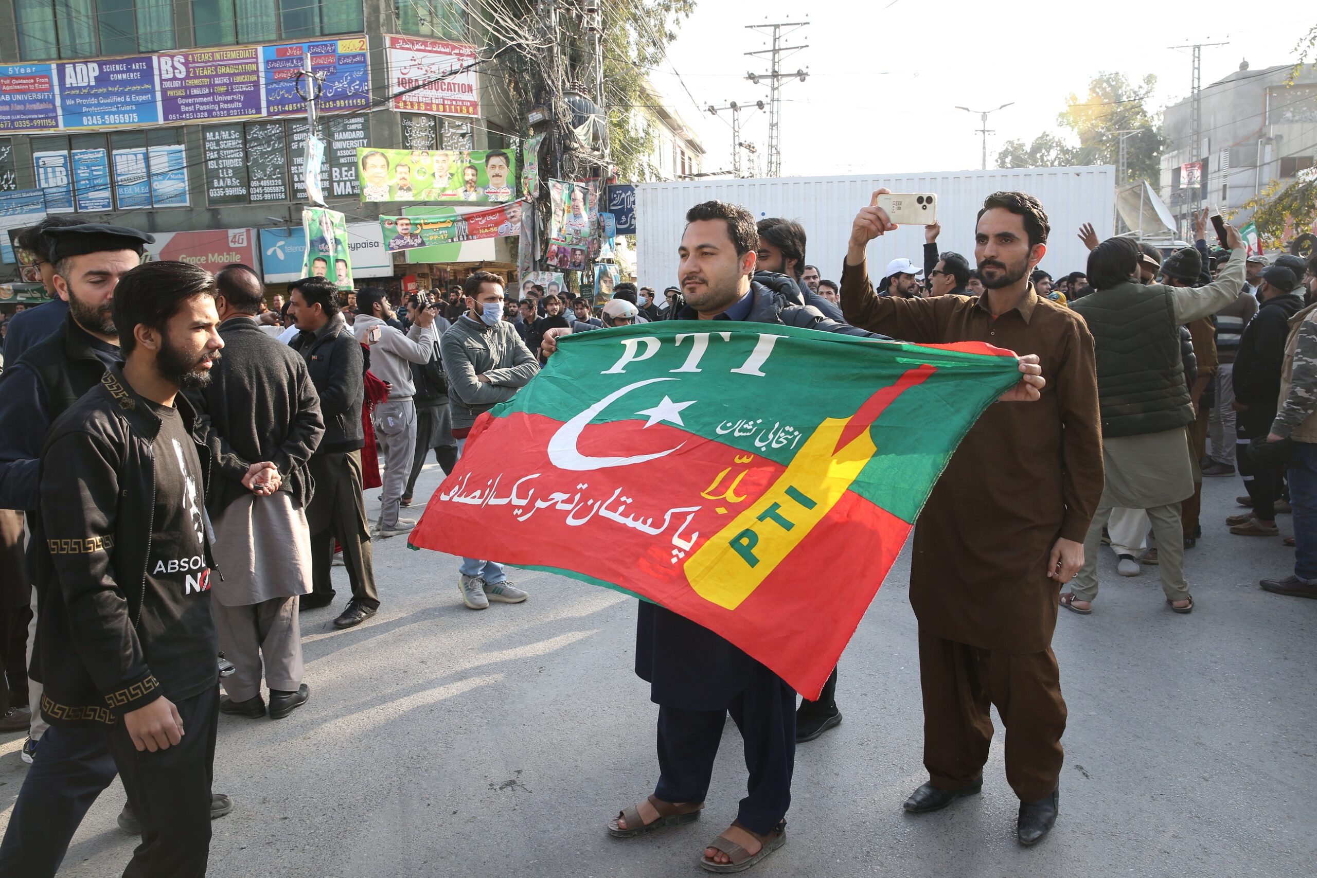 Pakistan Protests continue against alleged voterigging 5Pillars