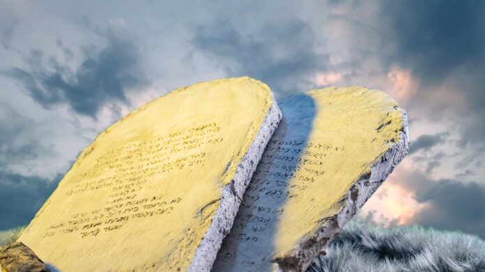 The,Tablets,With,The,Ten,Commandments,Of,The,Bible