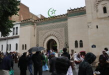 Pigs’ heads left outside nine mosques in Paris
