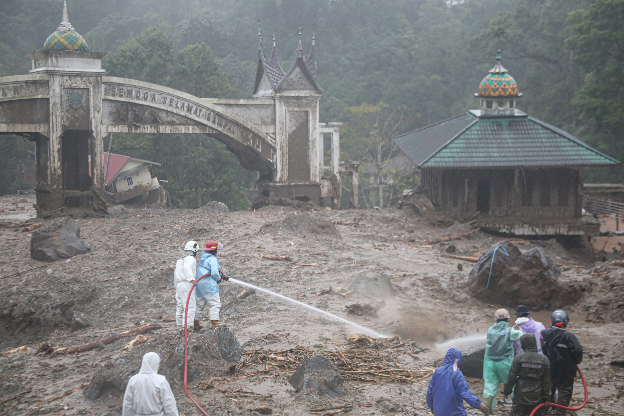 At least 248 dead after floods and landslides devastate Indonesia’s ...