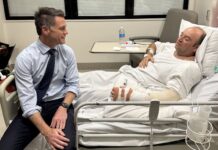 Who is Ahmed Al Ahmed, the Muslim who disarmed the Sydney beach shooter?