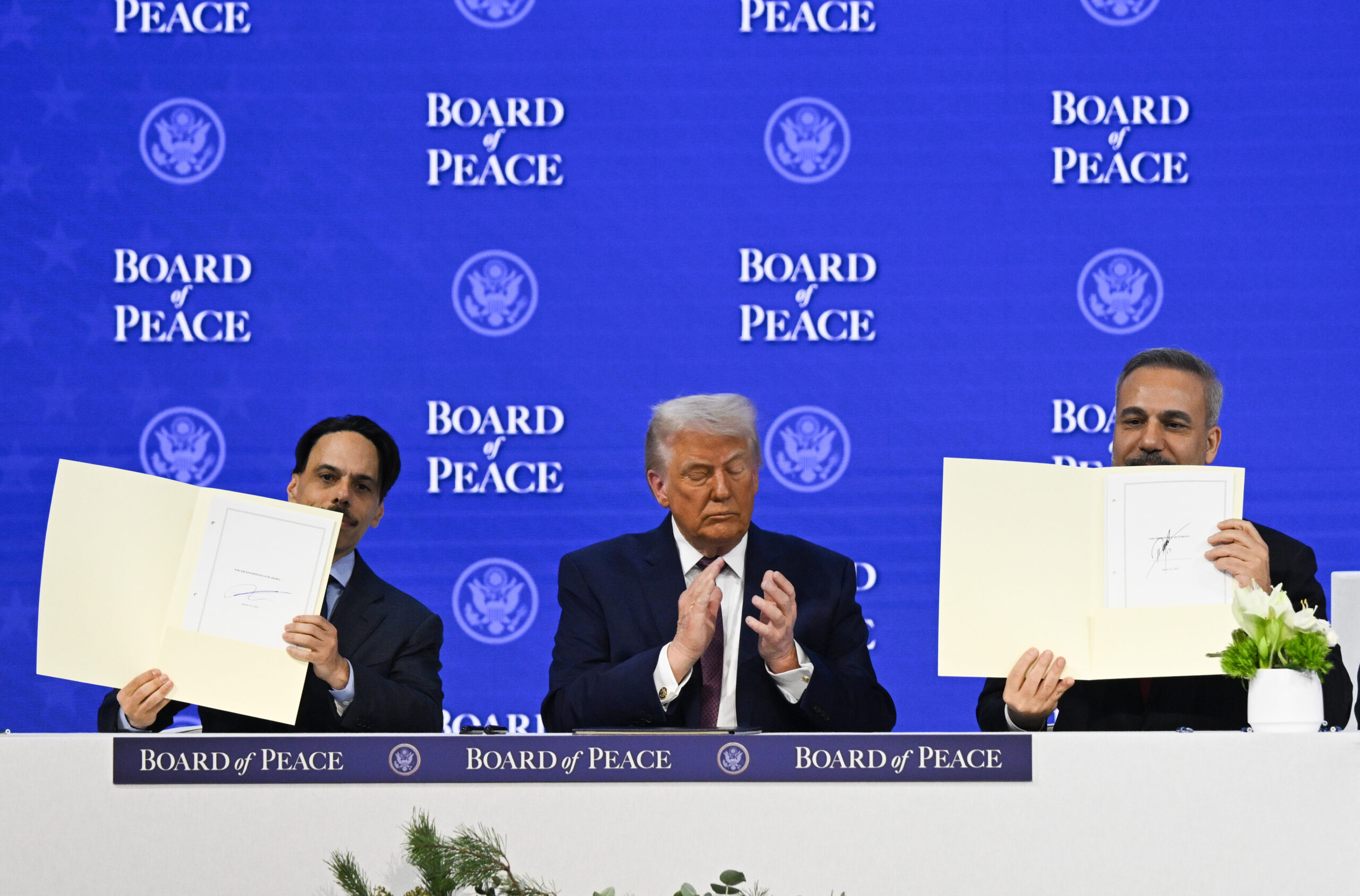 Trump unveils controversial Gaza ‘Board of Peace’ at Davos signing ceremony