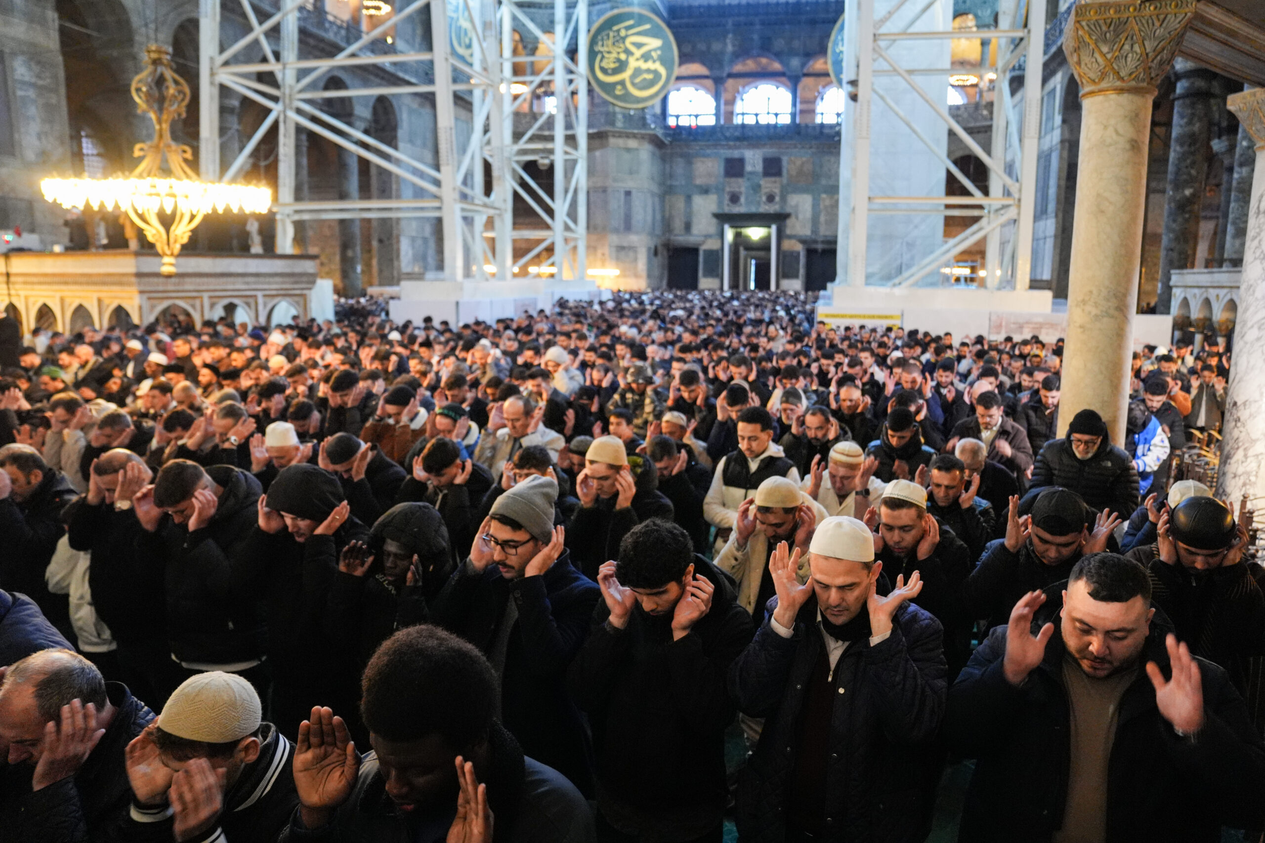 Eid Al Fitr 2026 in pictures from around the world