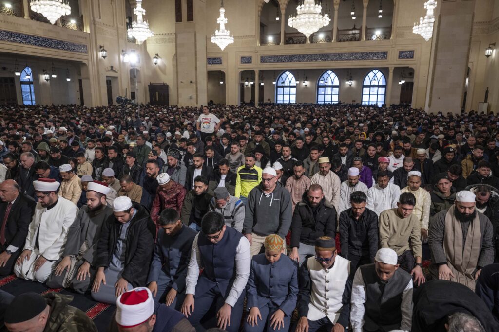 Lebanon’s Sunnis feel trapped between Israel and Hezbollah