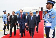 US–Iran showdown begins: delegations land for high-stakes talks in Islamabad