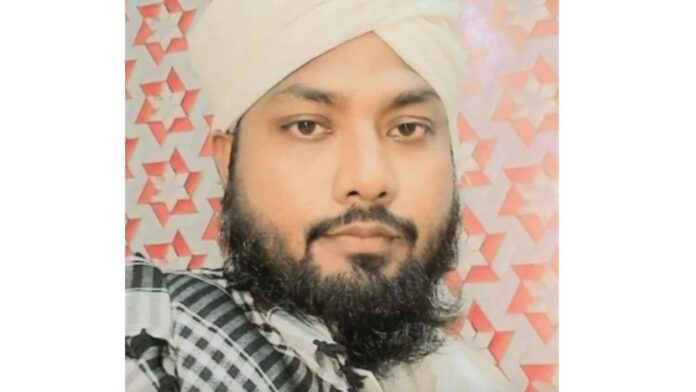 Indian imam killed ‘after being thrown from a moving train’