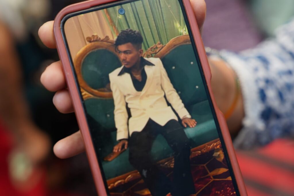 Muslim teen stabbed to death in India's Delhi by Hindu men – 5Pillars