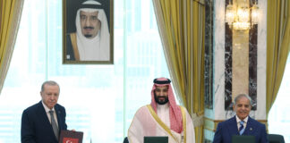 Türkiye, Saudi Arabia, Pakistan sign joint defence agreement at Mecca summit