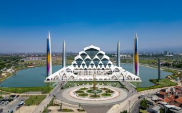 Indonesia at 81: How Islamic is the world’s largest Muslim nation?