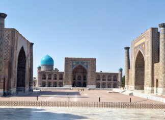 Uzbekistan after the Soviets: Between Islamic revival and state control