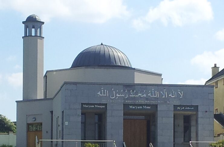 Three far-right extremists planned to bomb Ahmadiyya centre in Ireland